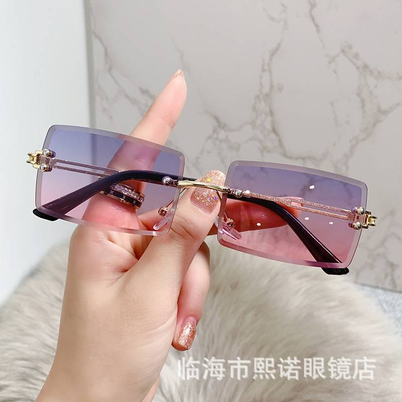 Ladies Stylish Sunglass